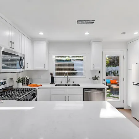 Cozy Cottage, Brand New, Fully Private, Walk To Everything Thousand Oaks Exterior photo